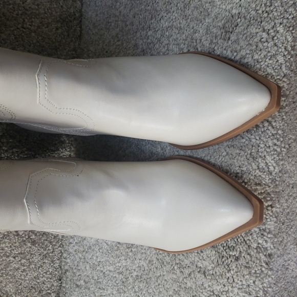 Corkys white boots wide calf Size 8 New - Picture 4 of 7